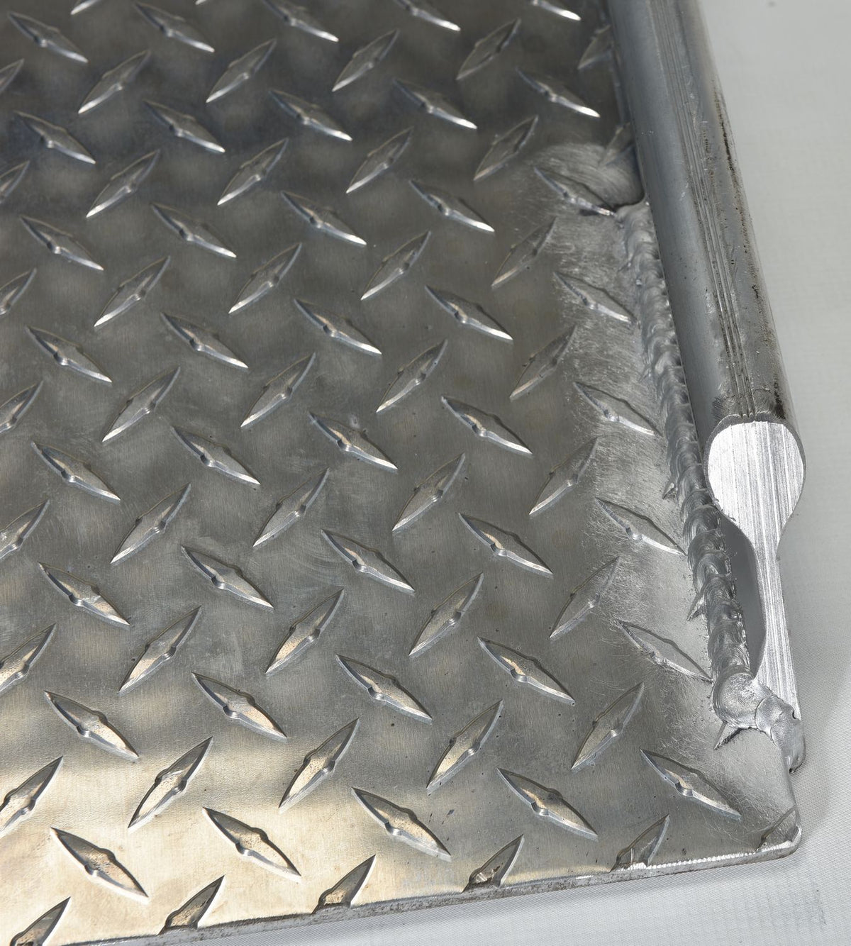 Vestil Manufacturing Corp Aluminum Hand Truck Dockboards– – Now available at MTN Shop US. - imagen 6