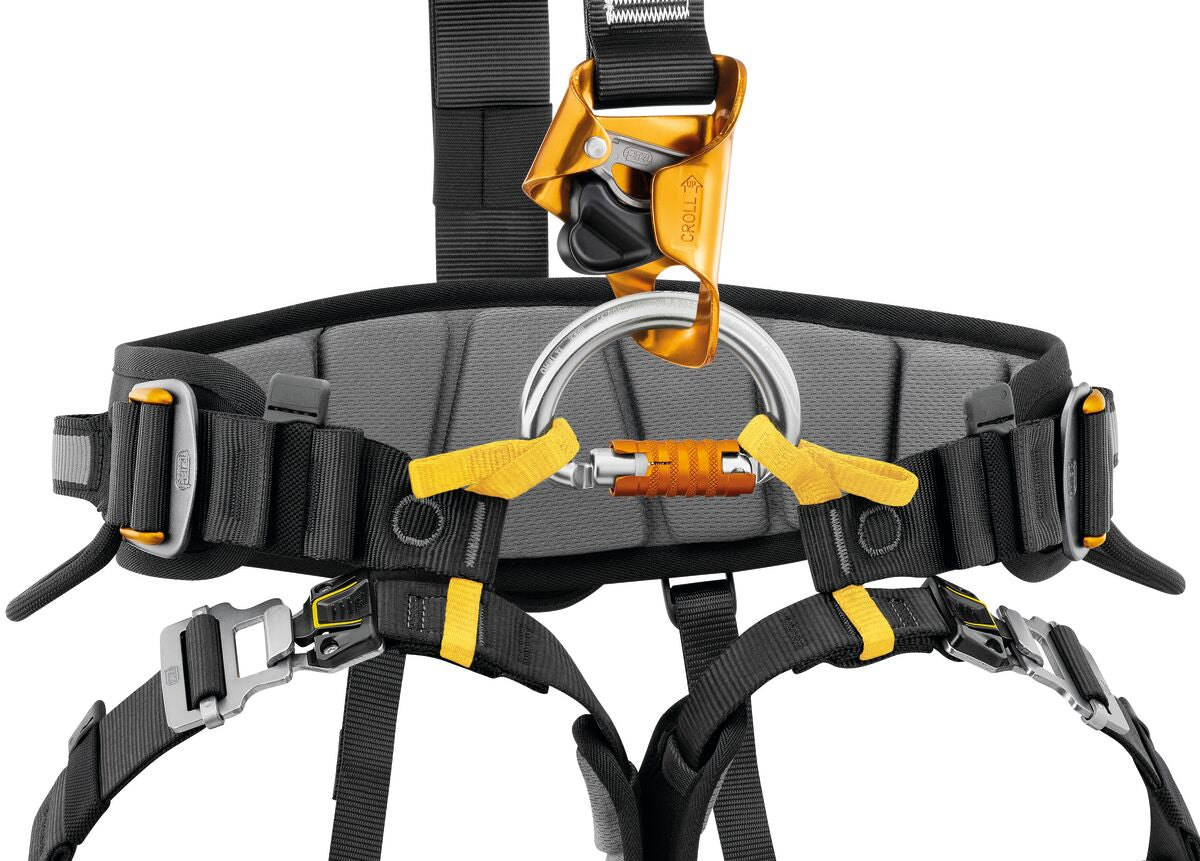 Petzl FALCON ASCENT Rescue Harness – The Petzl FALCON ASCENT is a lightweight seat harness featuring a two-part ventral attachment point that makes rescue operations involving rope ascent more efficient. Available in 2 sizes. Shop now. – Now available at MTN Shop US. - imagen 2