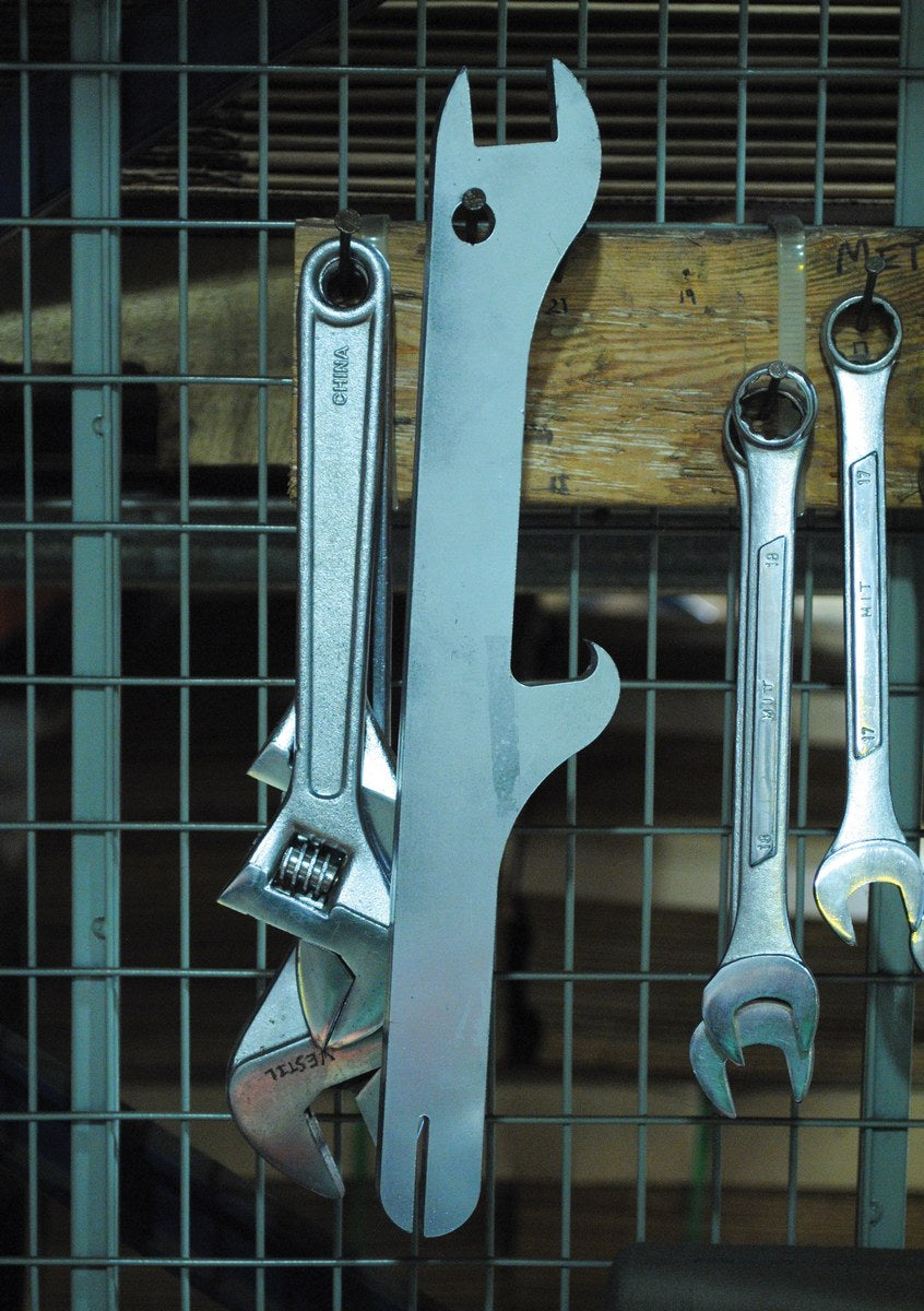 Vestil Manufacturing Corp Drum Lid Tool– – Now available at MTN Shop US. - imagen 4