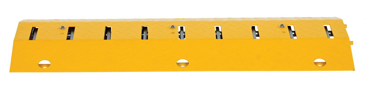 Vestil Manufacturing Corp Spiked (Anti-Backup) Speed Bump– – Now available at MTN Shop US. - imagen 5