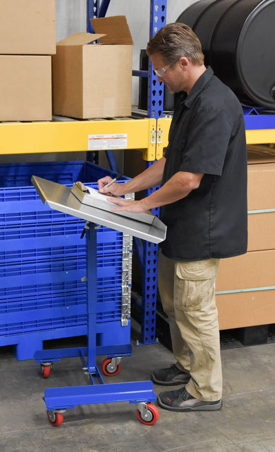 Mesas de trabajo inclinables móviles de Vestil Manufacturing Corp– – Ahora disponibles en MTN Shop US.