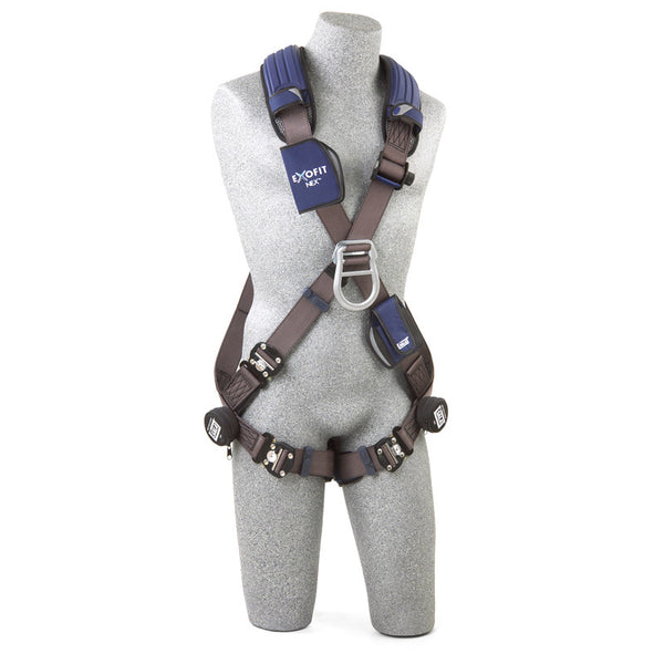Arnés de escalada estilo cruzado 3M™ DBI-SALA® ExoFit NEX™: vista frontal con correas de pecho y piernas de conexión rápida con bloqueo web y anillo en D frontal de aluminio liviano