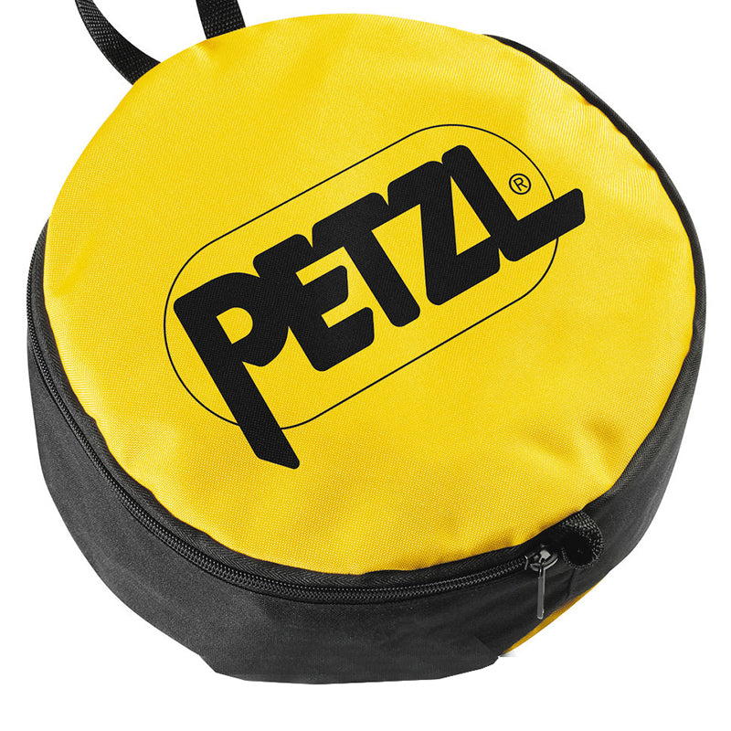 Petzl Eclipse Collapsible Throw Line Storage – For comfortable work, good tools are necessary: packs, gloves, accessories. Petzl offers an entire line of innovative accessories. – Now available at MTN Shop US. - imagen 2