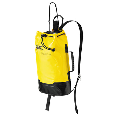 Petzl Personnel Gear Bag: PERSONNEL es una mochila resistente y liviana de 15 litros. Está fabricado con material libre de PVC y su construcción soldada proporciona una gran resistencia. – Ahora disponible en MTN Shop US.