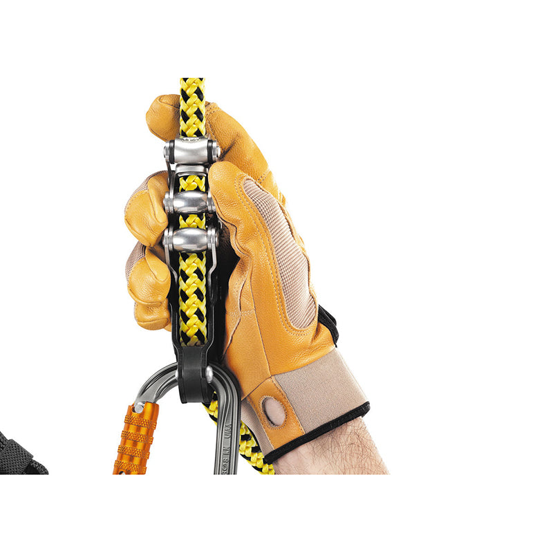 Petzl ZILLON Adjustable Lanyard - Progressive locking/unlocking action of device - imagen 2