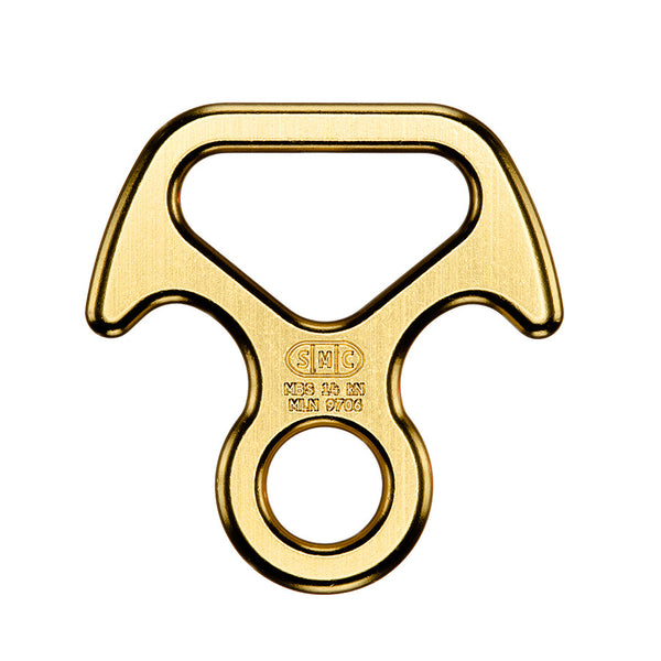 PMI SMC Personal Escape 8 NFPA: el descensor SMC Personal Escape 8 NFPA presenta una fácil aplicación y extracción. La forma en forma de 8 está ligeramente modificada para descender con cuerdas de pequeño diámetro. – Ahora disponible en MTN Shop US.
