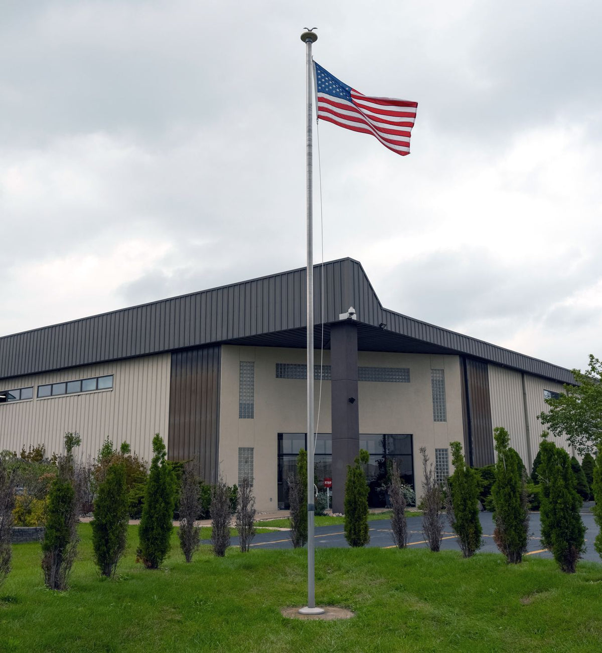 Vestil Manufacturing Corp Stainless Steel Flag Poles and American Flags– – Now available at MTN Shop US.