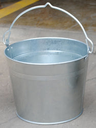 Vestil Manufacturing Corp Galvanized, Stainless Steel, & Bronze Buckets– – Now available at MTN Shop US. - imagen 4
