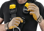 Petzl ASTRO® International Version (Professional & Tactical) – The Petzl Astro® Bod Fast Full Body Harness is designed for greater efficiency and comfort during rope ascents. Includes gated ventral attachment point for optimal integration of equipment. Available in multiple sizes. Shop now. – Now available at MTN Shop US. - imagen 3