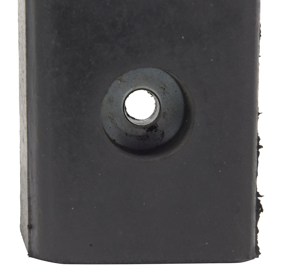 Vestil Manufacturing Corp Hardened Molded Bumpers– – Now available at MTN Shop US. - imagen 4