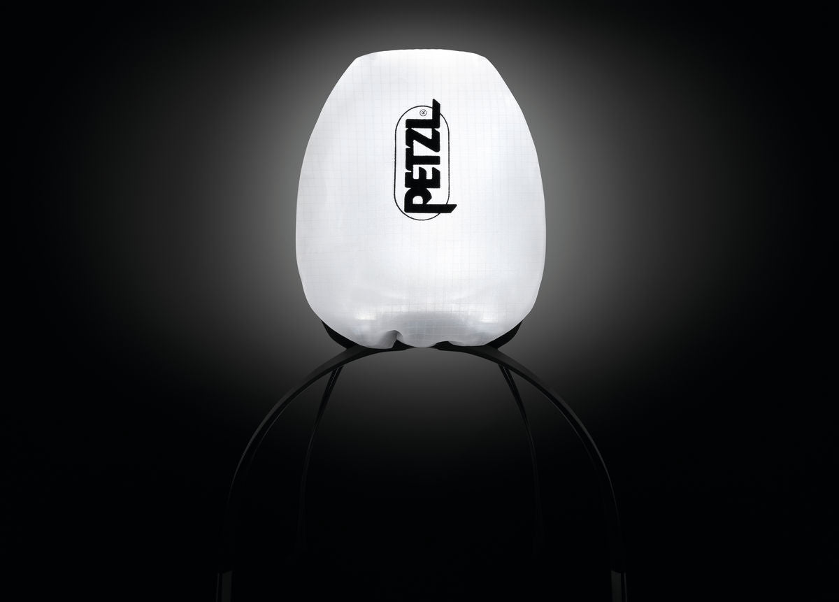Petzl IKO® CORE headlamp 500lm Storage pouch transform into lantern - imagen 4
