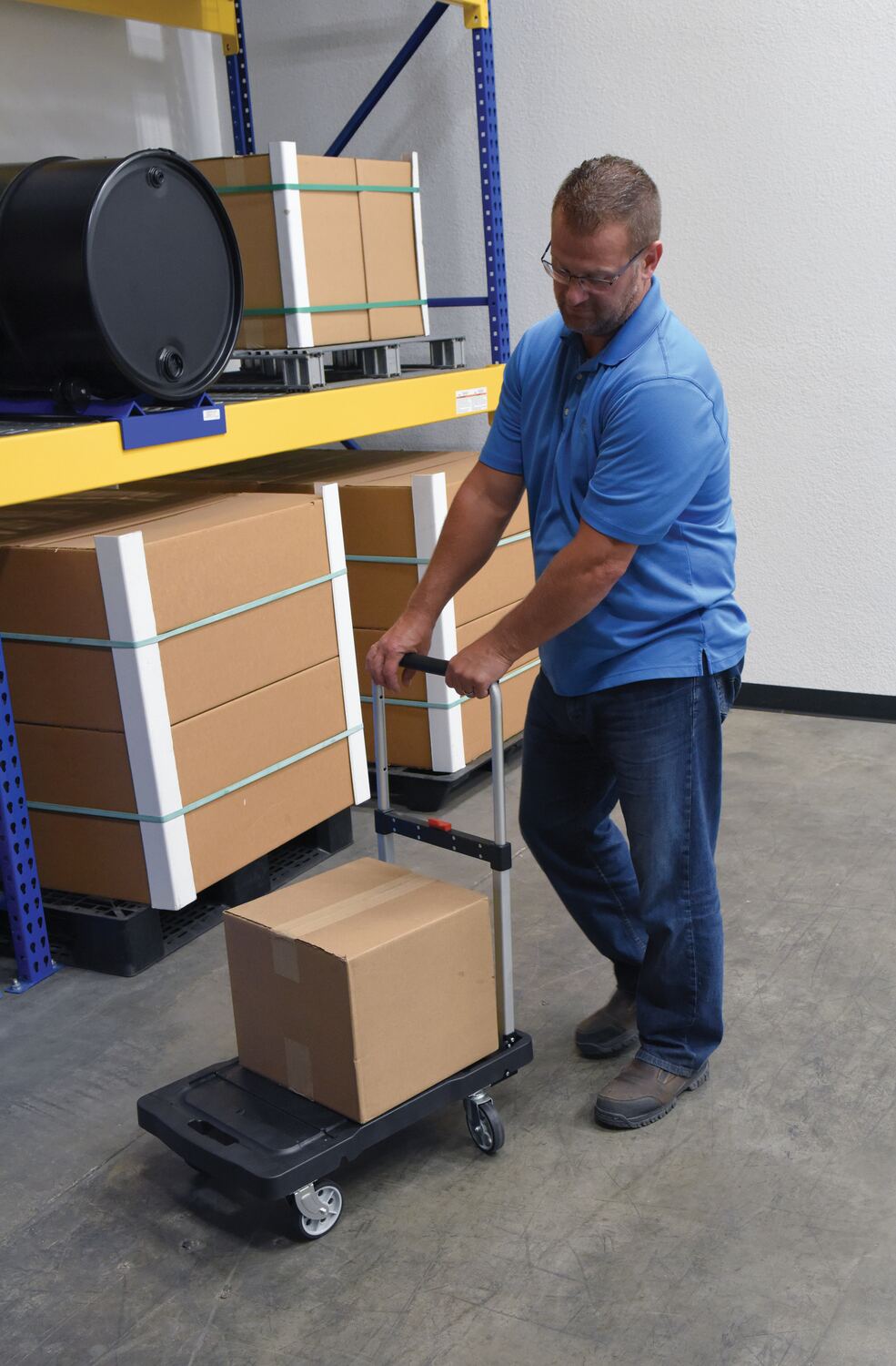 Vestil Manufacturing Corp Fold-Flat Plastic Cart– – Now available at MTN Shop US. - imagen 8
