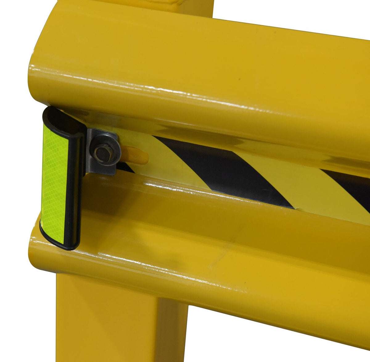 Reflectores de barandilla curva de Vestil Manufacturing Corp– – Ahora disponibles en MTN Shop US.