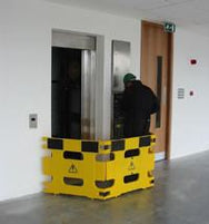 Vestil Manufacturing Corp Multi-Purpose Barricades– – Now available at MTN Shop US. - imagen 2