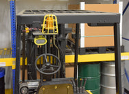 Luz de advertencia y seguridad para carretillas elevadoras de Vestil Manufacturing Corp– – Ahora disponible en MTN Shop US. - imagen 4
