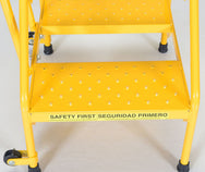 Vestil Manufacturing Corp Portable Two-Step Ladders– – Now available at MTN Shop US. - imagen 8