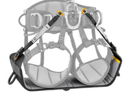 Petzl PODIUM, detail view of connection points and equipment loops from behind. - imagen 4