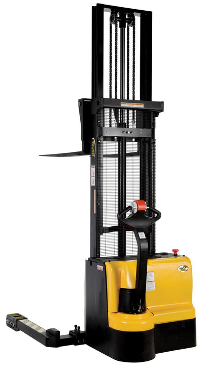 Apiladores de doble mástil de Vestil Manufacturing Corp con accionamiento motorizado y elevación motorizada: ahora disponibles en MTN Shop US.