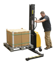 Vestil Manufacturing Corp Narrow Mast Stackers with Powered Lift– – Now available at MTN Shop US. - imagen 2