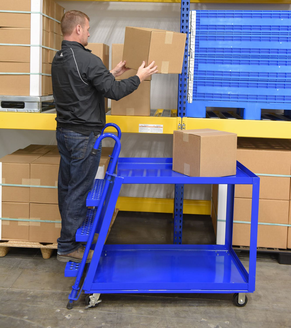 Camiones selectores de existencias Vestil Manufacturing Corp– – Ahora disponibles en MTN Shop US. - imagen 7