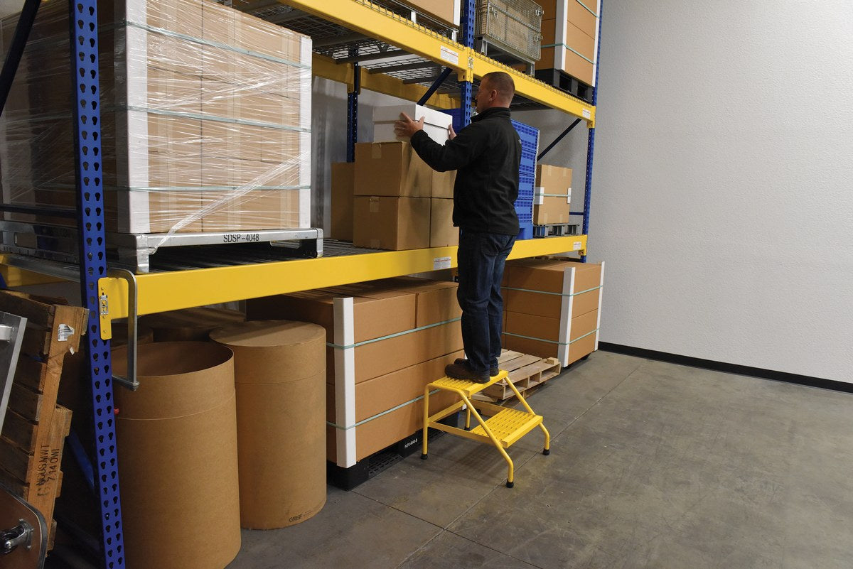 Vestil Manufacturing Corp Aluminum Step Stands– – Now available at MTN Shop US. - imagen 5