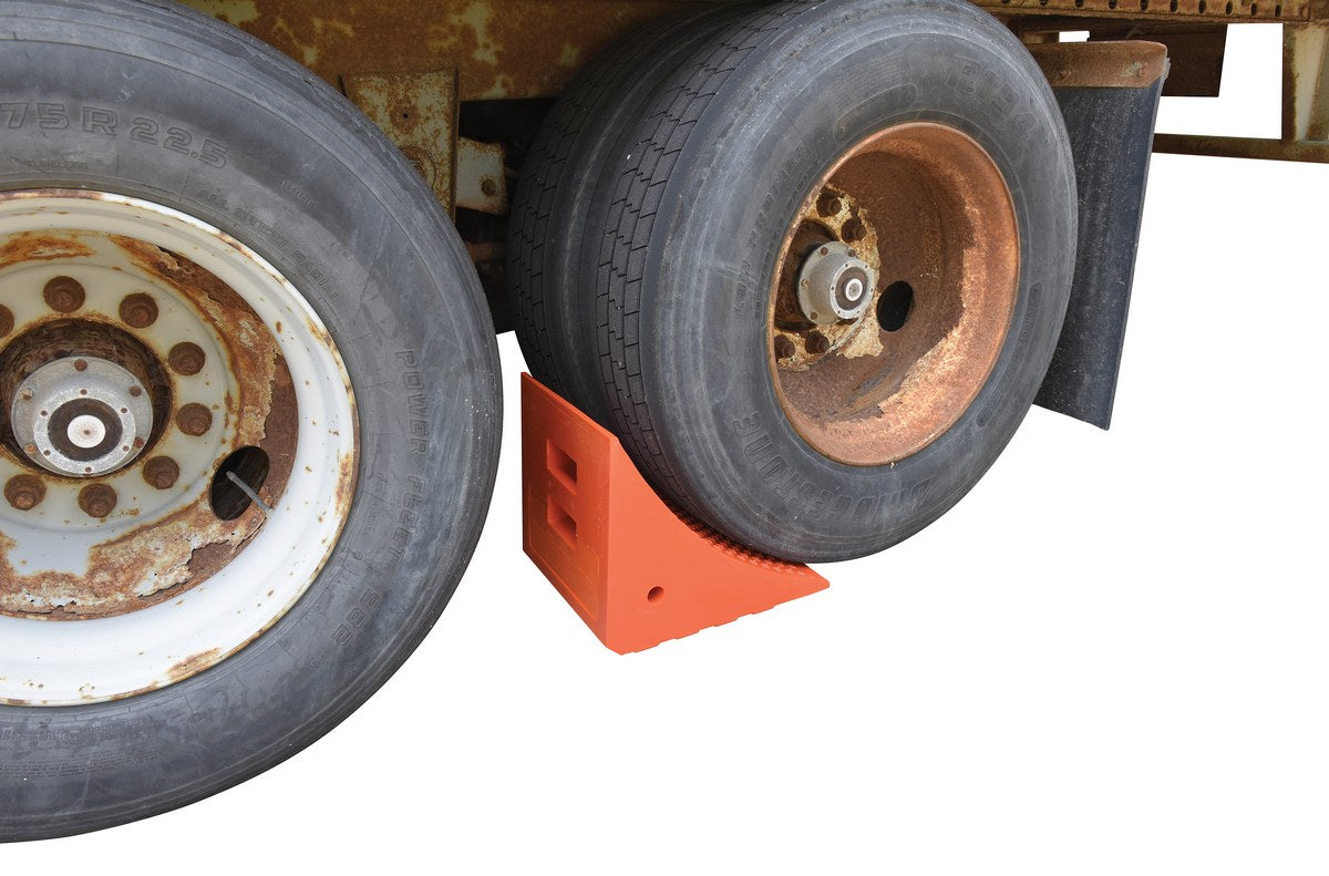 Vestil Manufacturing Corp Urethane Wheel Chocks– – Now available at MTN Shop US. - imagen 8