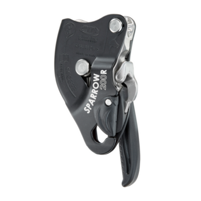 Descenso de cuerda PMI Sparrow 200R: el Spider de SMC es un descensor con frenado automático y clasificación NFPA, diseñado para posicionamiento en el trabajo y descenso personal. Permite cargar y descargar fácilmente sin soltarse del arnés. – Ahora disponible en MTN Shop US.