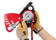 Dispositivo de descenso/aseguramiento Petzl MAESTRO® L - Instalación de cuerda rápida y sencilla