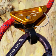 Rock Exotica rockGrab 90° Jaw: el rockGrab 90° es un diseño avanzado con respecto al tradicional sujetador/ajustador de cuerda. Con un punto de conexión de 90°. – Ahora disponible en MTN Shop US. - imagen 2