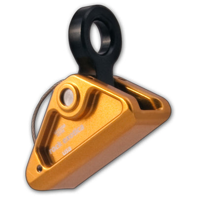 Rock Exotica rockGrab 90° Jaw: el rockGrab 90° es un diseño avanzado con respecto al tradicional sujetador/ajustador de cuerda. Con un punto de conexión de 90°. – Ahora disponible en MTN Shop US.