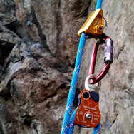 Rock Exotica rockGrab: el RockGrab es una versión avanzada del tradicional agarre de cuerda. El cuerpo del rockGrab está fresado lateralmente para eliminar material innecesario. – Ahora disponible en MTN Shop US. - imagen 4