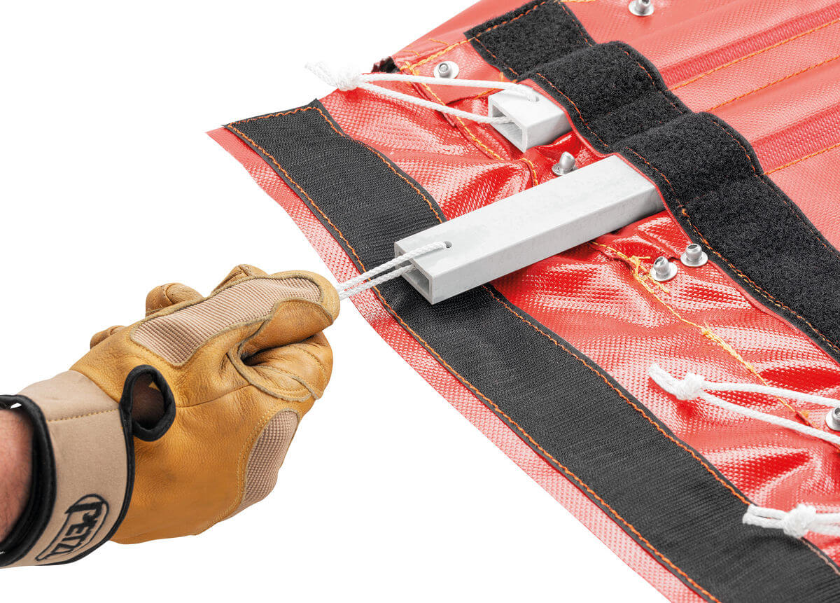 Petzl NEST Confined Space Rescue Litter - Longitudinal Stays and Transverse Plates - imagen 5