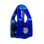 Polea de rescate para grietas PMI SMC CRx: la polea SMC CRx es pequeña pero resistente y eficiente. Incluye capacidad de atención prusik para su uso en un sistema C 2 a 1 o un sistema Z 3 a 1. Soporta cuerda de hasta 1/2" – Ahora disponible en MTN Shop US. - imagen 2