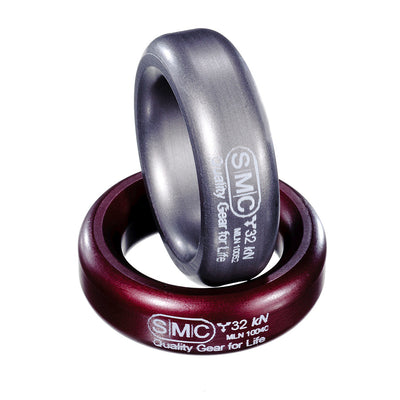 Anillo de aparejo PMI SMC: el anillo de aparejo SMC fue creado como el accesorio de escalada definitivo para usar con sistemas de anclaje, sistemas de transporte o como punto de conexión. ID tiene capacidad para 3 mosquetones: ahora disponible en MTN Shop US.