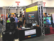 Paquete de stand de feria comercial Prolyte-H30V Verto Truss (3 torres)