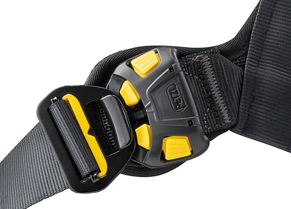 Petzl AVAO® Bod Fast Full Body Harness - FAST Buckles